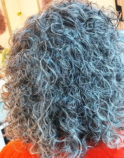 תוספות שיער מתולתלות טבעיות | אלי כהן - המרכז לפתרונות שיער